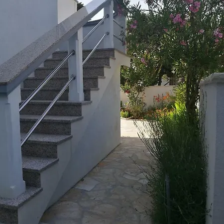 Vila Nada Borik דירה *