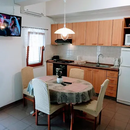 Apartment Nada Borik *